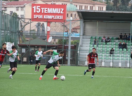 YAĞLIDERESPOR DEPLASMANDA GÜRKÖYSPOR