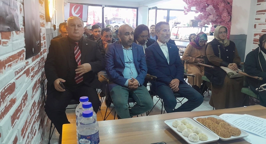 YENİDEN REFAH PARTİSİNDE MEVCUT BAŞKAN  NECDET CEYLAN GÜVEN TAZELEDİ