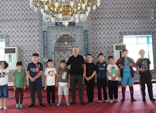 ÇOCUKLARI SEVİNDİRDİLER