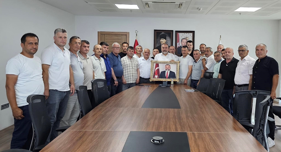 KÖY MUHTARLARINDAN ÖZEL İDARE GENEL SEKRETERİ ERENERE ZİYARET