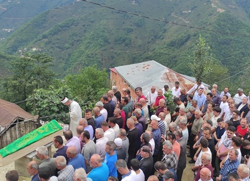 KOCAELİ YAĞLIDERELİLER DERNEK BAŞKANI ENGİN GÜNGÖRÜN ACI GÜNÜ