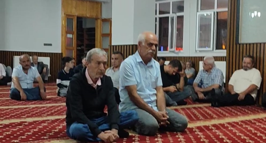 MEVLİD KANDİLİ İLÇEDE DUALARLA İDRAK EDİLDİ