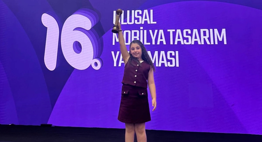 YAĞLIDERELİ ÖĞRENCİ BERİL SARE YANBUL TÜRKİYE BİRİNCİLİĞİNİ KAZANDI