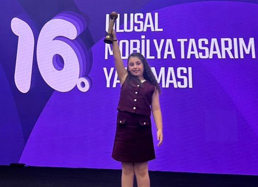 YAĞLIDERELİ ÖĞRENCİ BERİL SARE YANBUL TÜRKİYE BİRİNCİLİĞİNİ KAZANDI