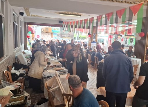 GAZZE İÇİN DÜZENLENEN KERMES YOĞUN İLGİ GÖRDÜ