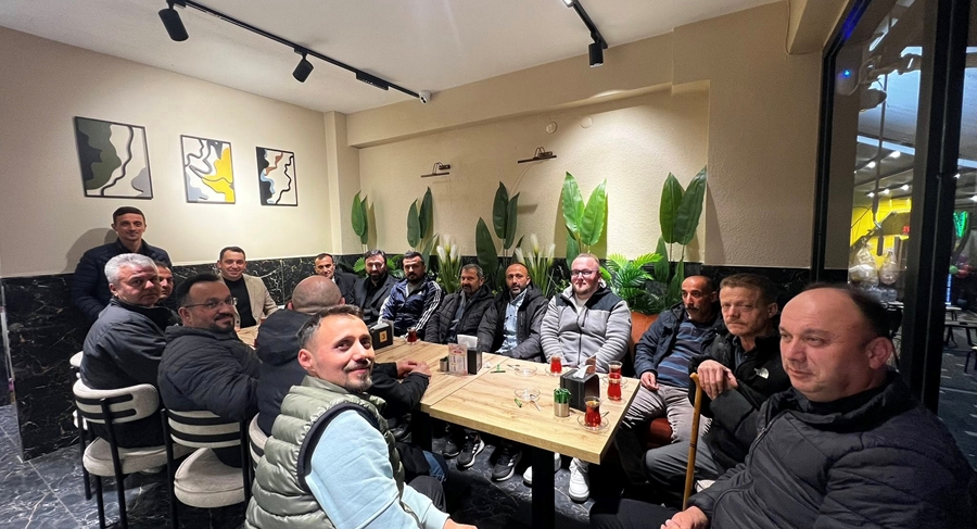 YAĞLIDERE GİRESUN  DOLMUŞ DURAĞI ESNAFI  İLE İSTİŞARELERDE BULUNDULAR