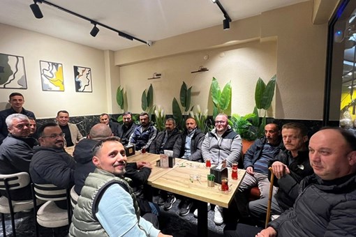 YAĞLIDERE GİRESUN  DOLMUŞ DURAĞI ESNAFI  İLE İSTİŞARELERDE BULUNDULAR