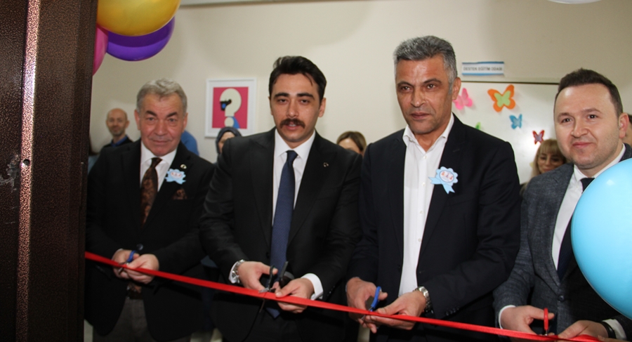 MUSTAFA KEMAL İLKOKULU ÖĞRETMENLER ODASI YENİLENDİ